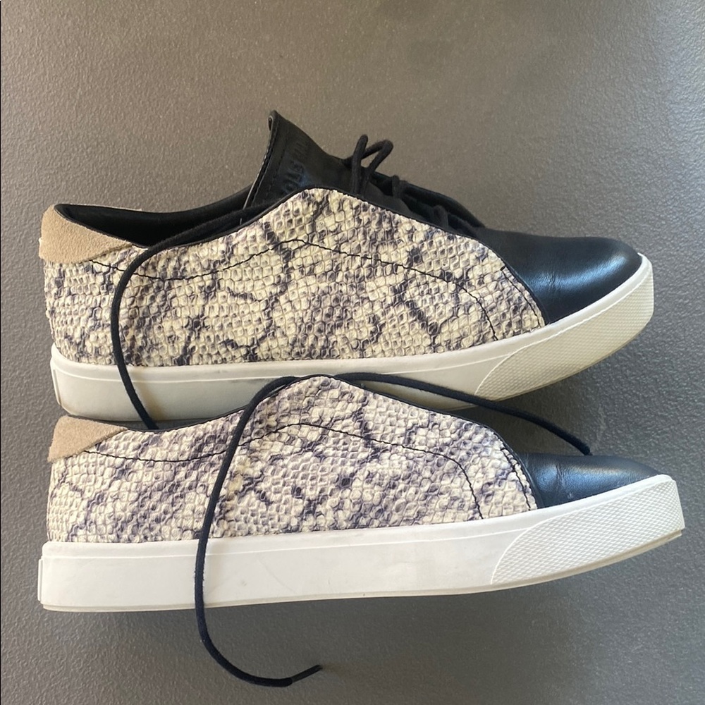 Cole Haan Grandpro Black and Tan Textured Sneakers